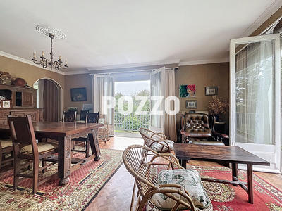 Maison - 136 m² - 6 pièces