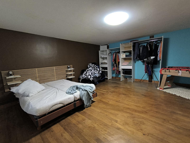 Maison - 340 m² - 8 pièces