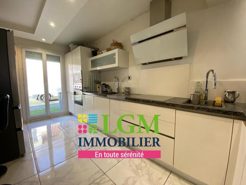 Maison - 108 m² - 4 pièces