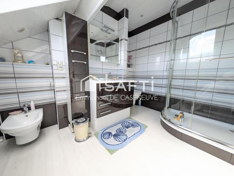 Maison - 80 m² - 4 pièces