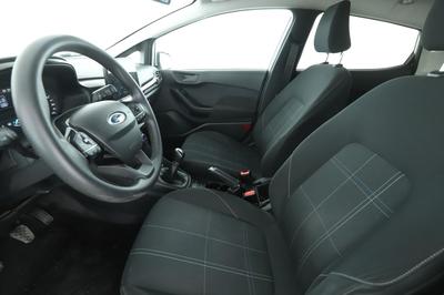 Ford Fiesta 1.1 Cool &amp; Connect 5p 75 ch