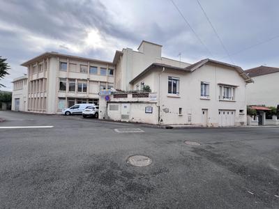 Local commercial - 1 330 m²