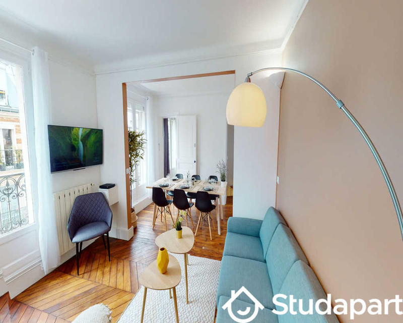 Chambre - 130 m² - 1 pièce