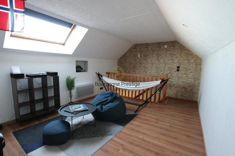 Maison - 113 m² - 5 pièces