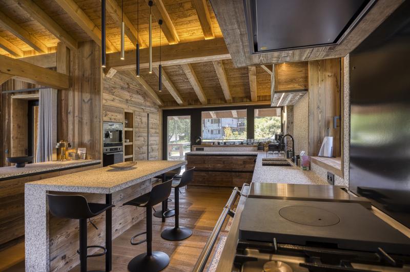 Châlet - 596 m² - 12 pièces