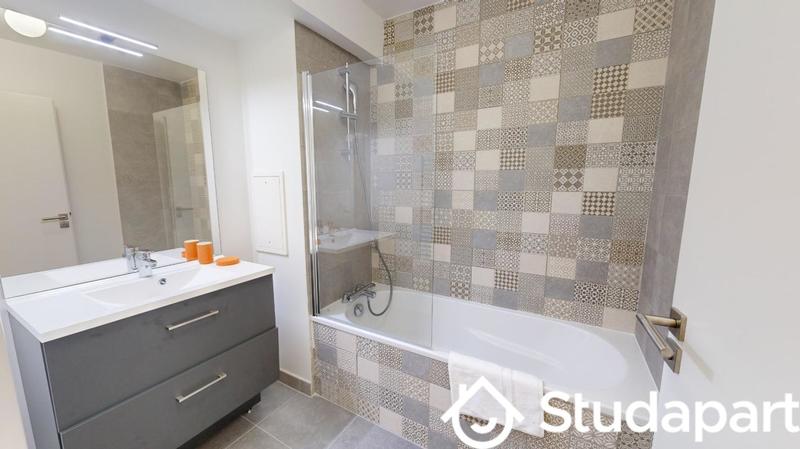 Chambre - 9 m² - 1 pièce