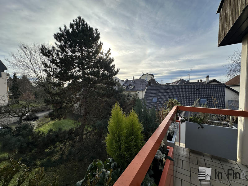 Appartement - 155 m² - 6 pièces