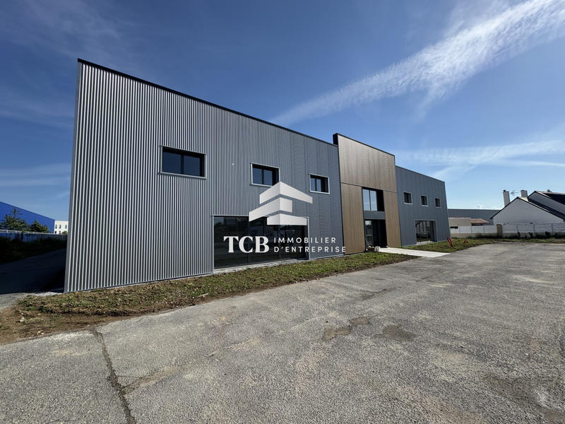Local d'activités - 2 620 m²