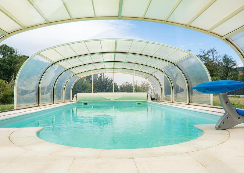 Villa - 303 m² - 8 pièces