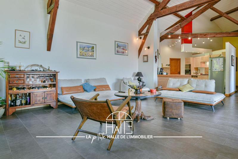 Villa - 195 m² - 6 pièces