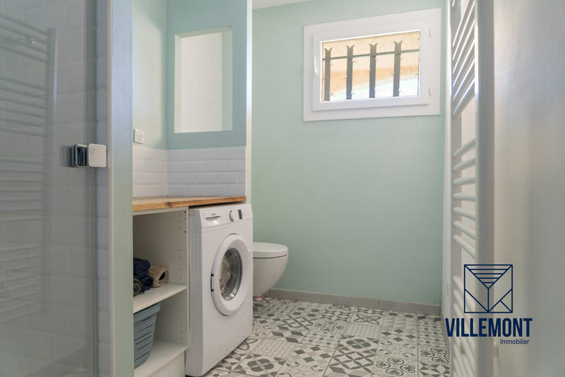 Maison - 210 m² - 9 pièces