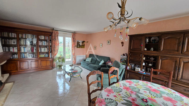 Maison - 90 m² - 4 pièces