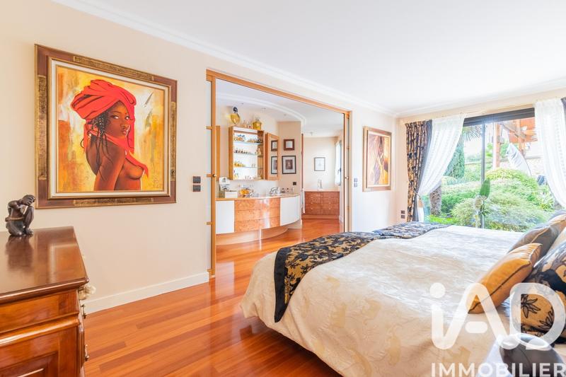 Maison de maîtres - 482 m² - 10 pièces