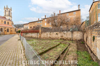 Maison - 150 m² - 4 pièces