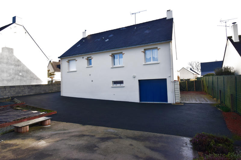 Maison - 100 m² - 10 pièces