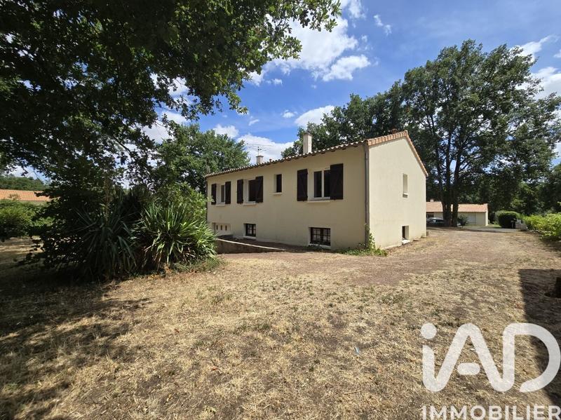 Maison - 96 m² - 4 pièces