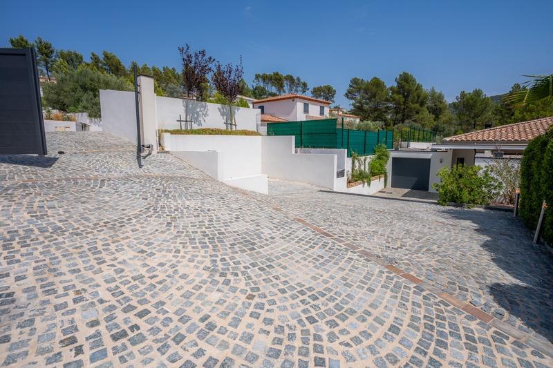 Maison - 200 m² - 6 pièces