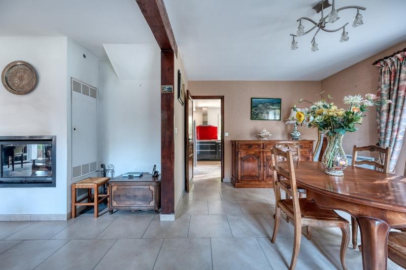 Maison - 185 m² - 6 pièces