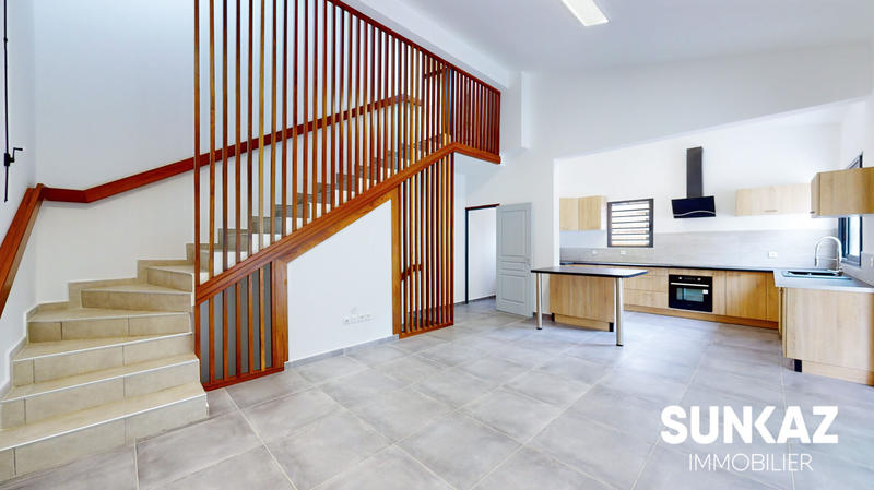 Maison - 100 m² - 4 pièces