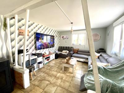 Maison - 203 m² - 8 pièces