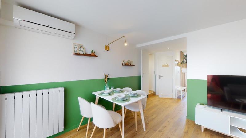 Appartement - 81 m² - 5 pièces