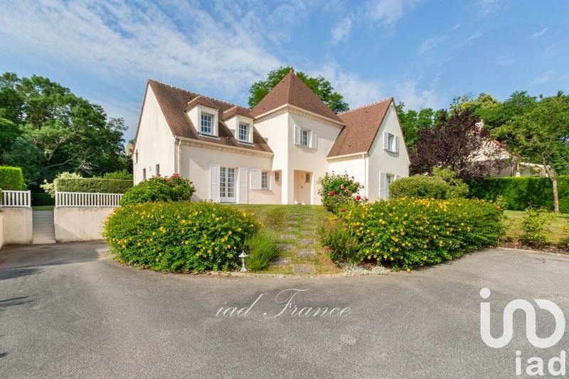 Maison - 246 m² - 9 pièces