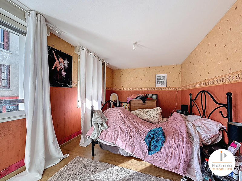 Immeuble - 84 m² - 5 pièces