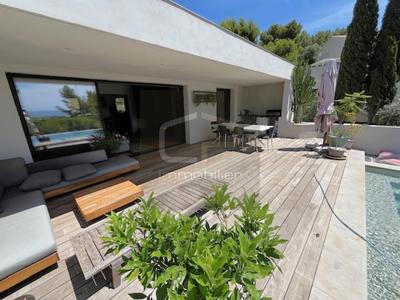 Maison d'architecte - 200 m² - 6 pièces