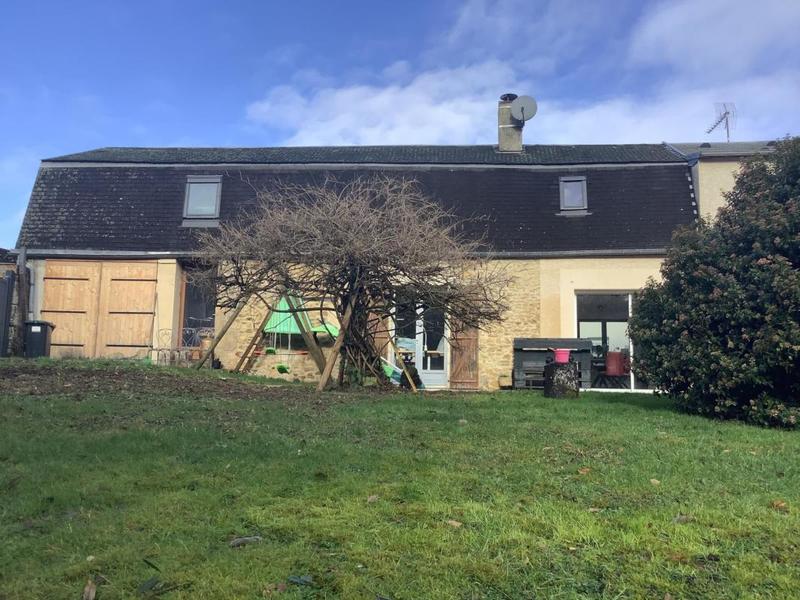 Maison - 242 m² - 7 pièces