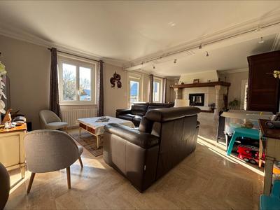 Maison - 180 m² - 5 pièces