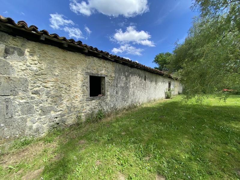 Maison en pierre - 383 m² - 14 pièces