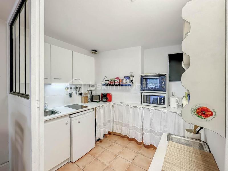 Propriété - 320 m² - 12 pièces