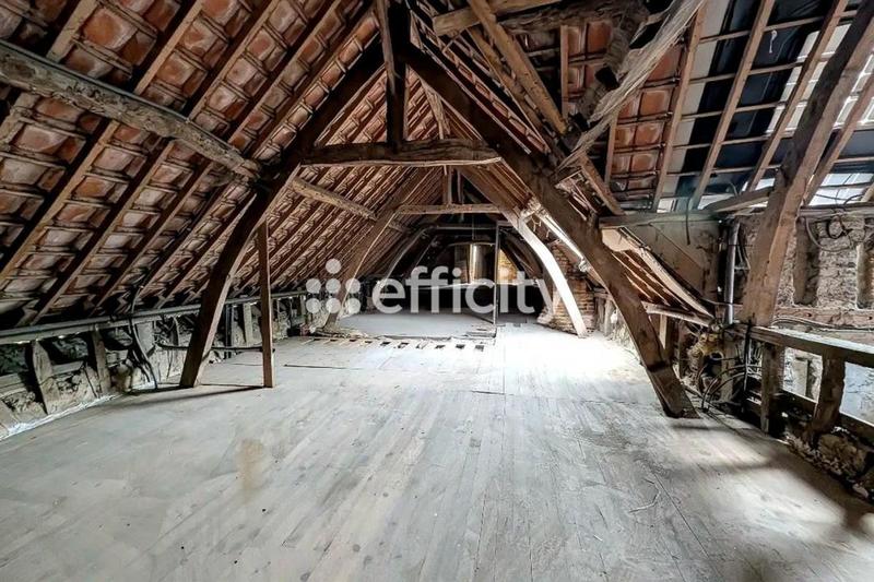 Maison - 104 m² - 4 pièces