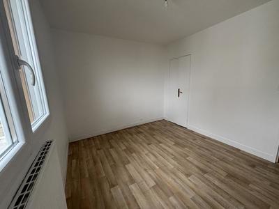 Appartement ancien - 66 m² - 4 pièces