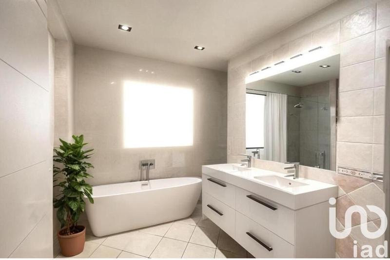 Appartement - 121 m² - 4 pièces