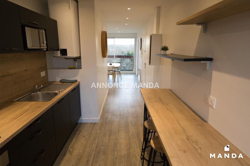 Chambre - 11 m² - 5 pièces