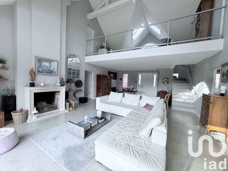 Maison de maîtres - 225 m² - 9 pièces