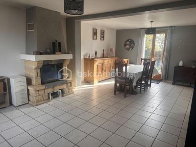 Maison - 105 m² - 6 pièces