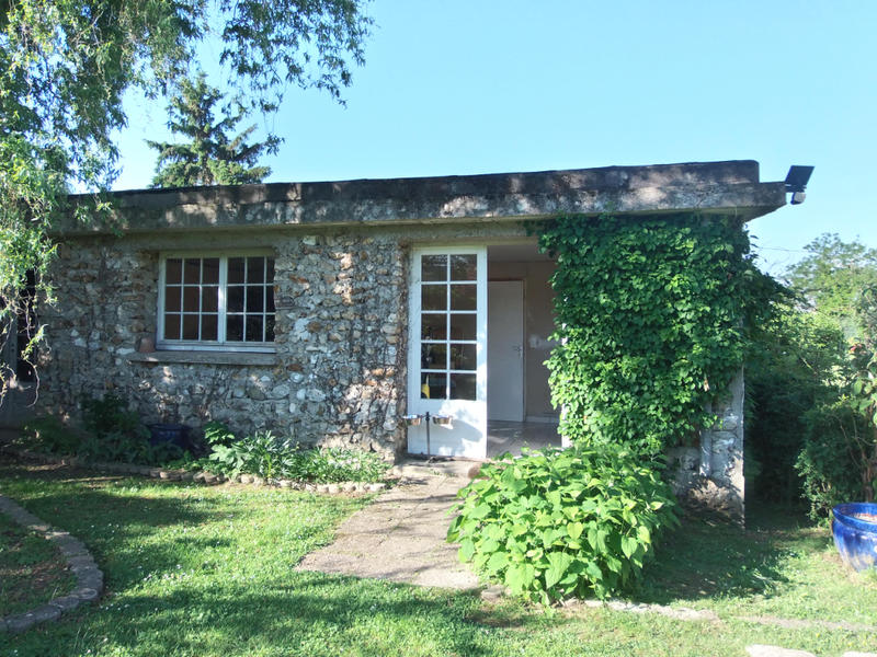 Maison - 214 m² - 8 pièces