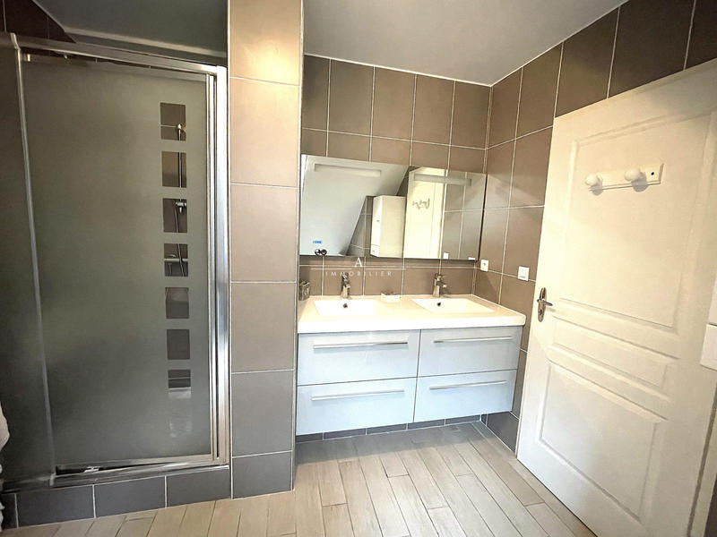 Duplex - 101 m² - 4 pièces