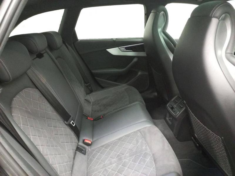 Audi A4 Avant 40 Tdi 204 s tronic 7 Quattro Competition