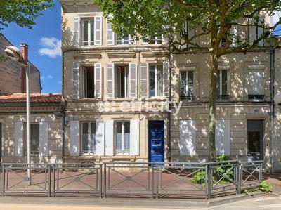 Immeuble - 175 m² - 9 pièces