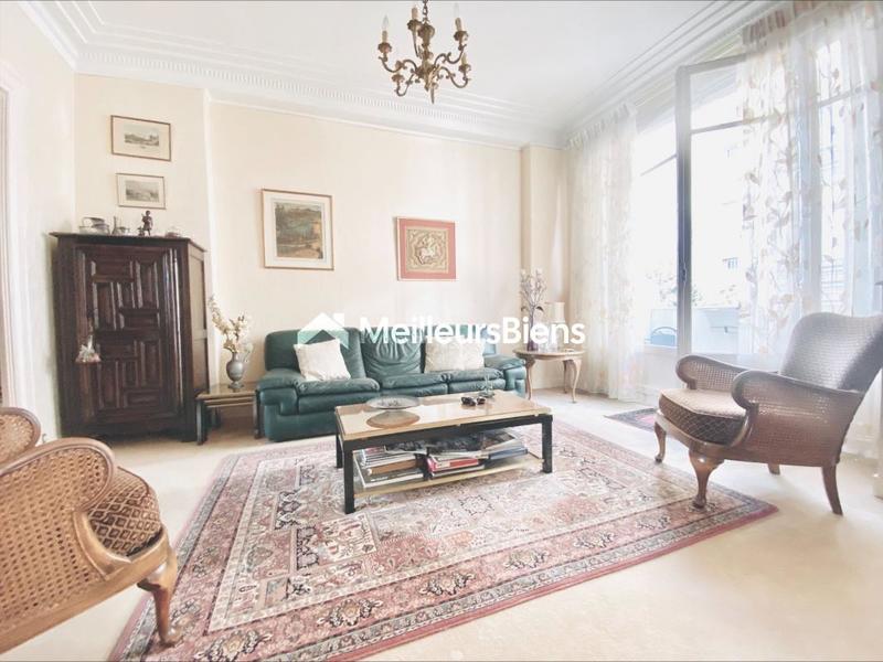 Appartement ancien - 98 m² - 5 pièces