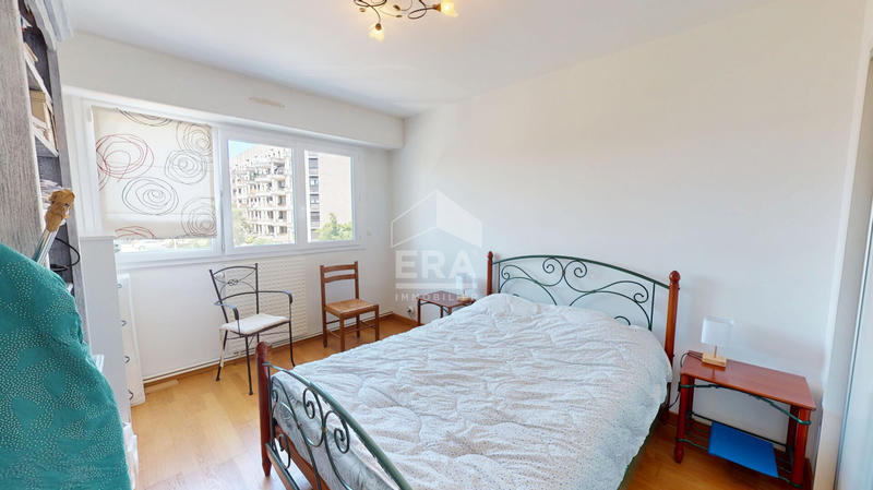 Appartement - 102 m² - 4 pièces