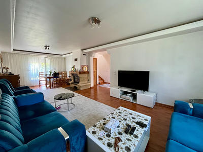 Maison - 142 m² - 6 pièces