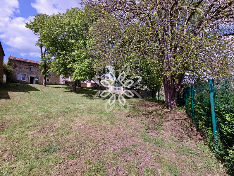 Propriété - 500 m² - 30 pièces