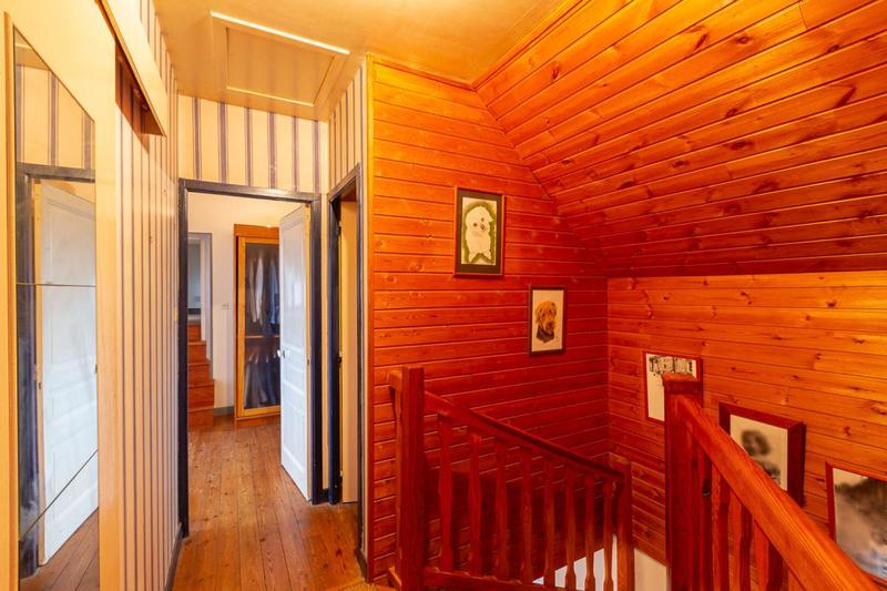 Maison - 152 m² - 8 pièces