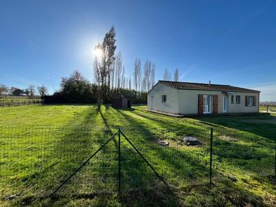 Maison - 93 m² - 4 pièces