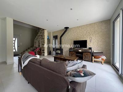 Maison - 140 m² - 6 pièces
