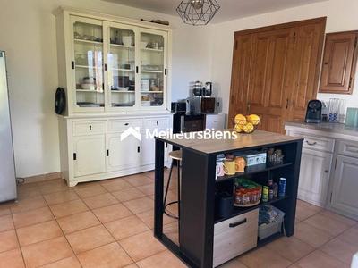 Maison - 140 m² - 4 pièces